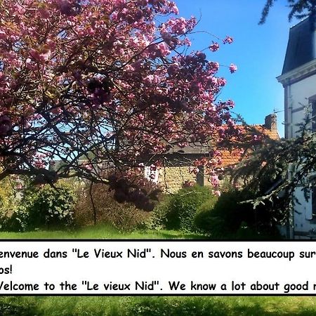 Bed and Breakfast Le Vieux Manoir Carolles Exterior foto