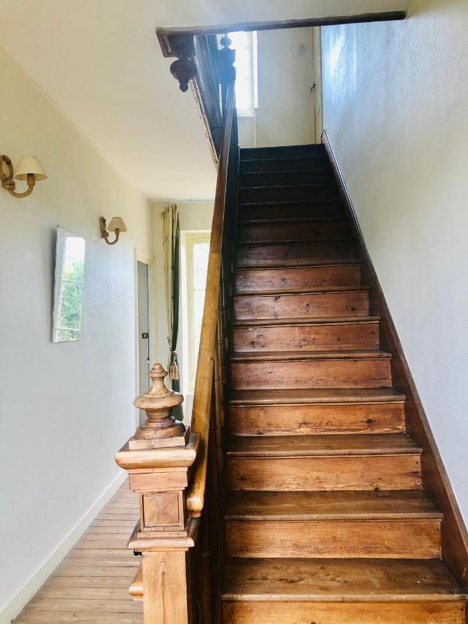 Bed and Breakfast Le Vieux Manoir Carolles Exterior foto