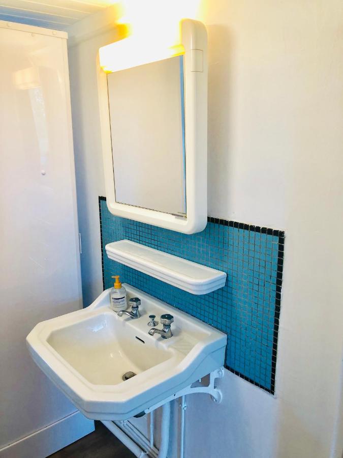 Bed and Breakfast Le Vieux Manoir Carolles Exterior foto