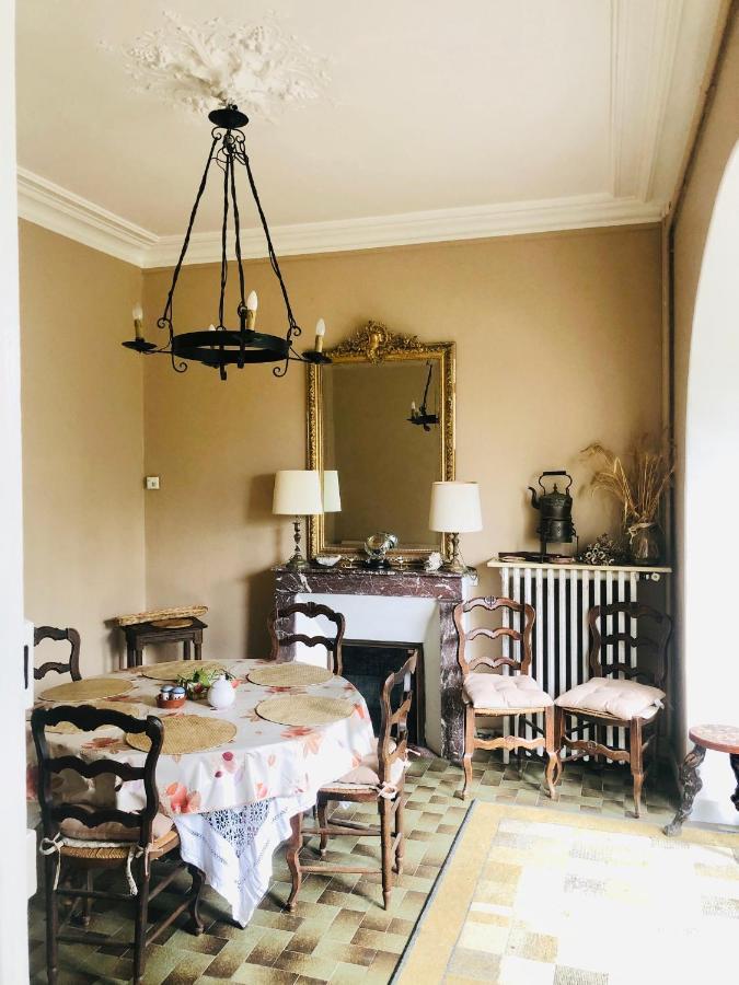 Bed and Breakfast Le Vieux Manoir Carolles Exterior foto